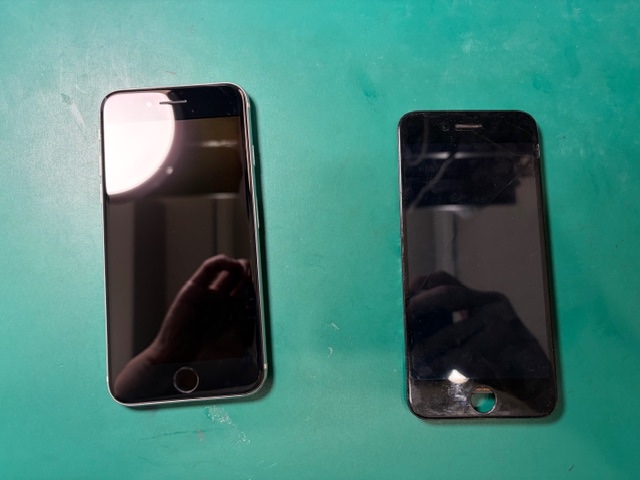 大阪府からお越しのお客様よりiPhone SE2の画面交換をご依頼いただきました！